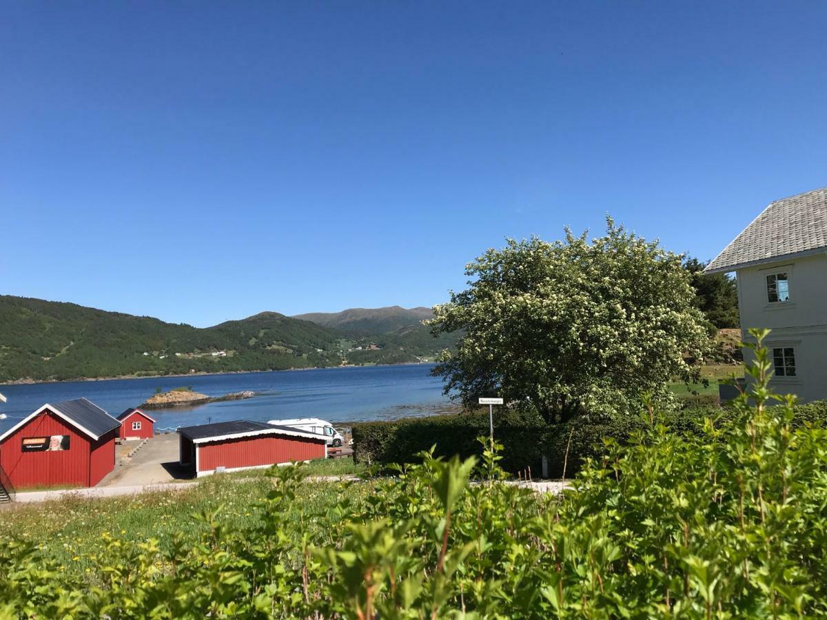 Апартаменты Ola Bua Near The Atlantic Road Lyngstad Экстерьер фото
